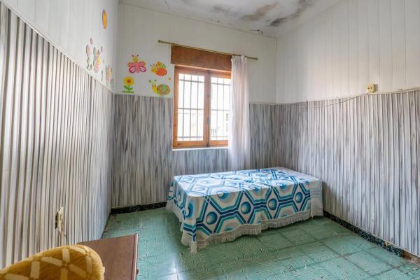 Casa independiente en calle Sant Pasqual