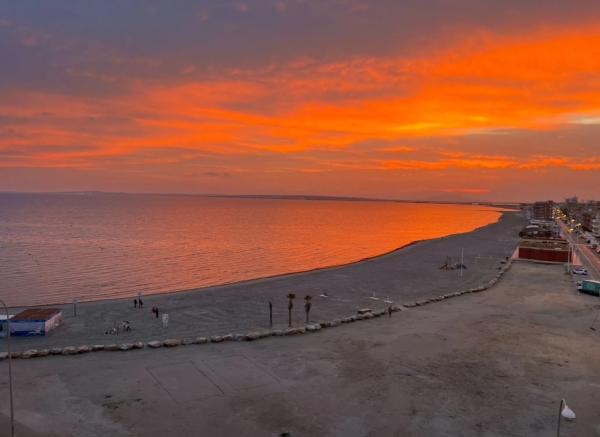 Piso en avenida Valencia, 2