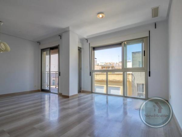 Piso en Playa Levante