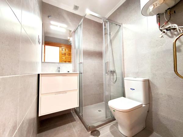 Chalet adosado en avenida de Ronda, 27