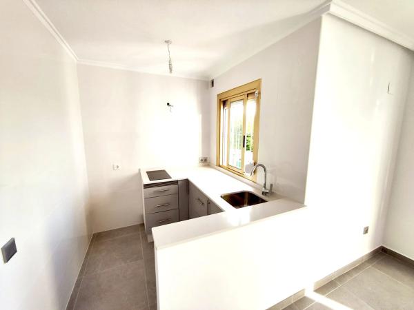 Chalet adosado en avenida de Ronda, 27