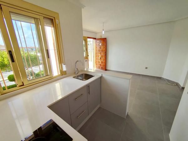 Chalet adosado en avenida de Ronda, 27