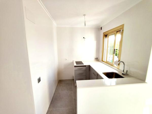 Chalet adosado en avenida de Ronda, 27