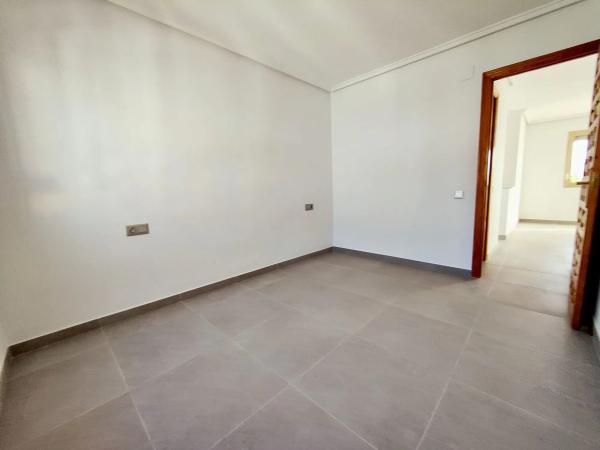 Chalet adosado en avenida de Ronda, 27