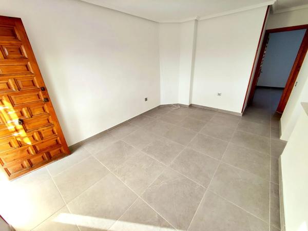 Chalet adosado en avenida de Ronda, 27