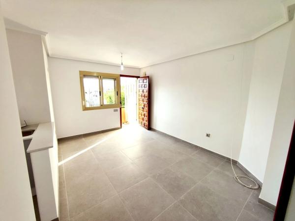 Chalet adosado en avenida de Ronda, 27