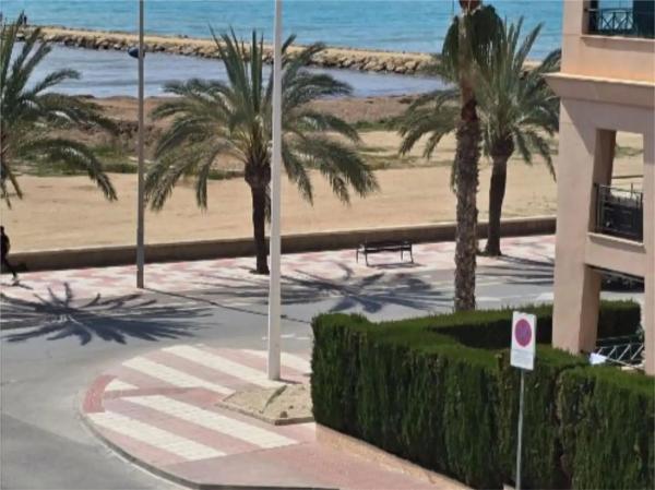 Piso en Calas de Santa Pola este