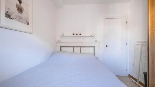 Piso en calle Hellín, 13