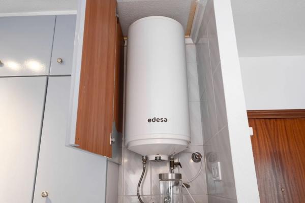 Piso en calle Hellín, 13