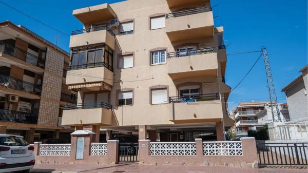 Piso en calle Hellín, 13