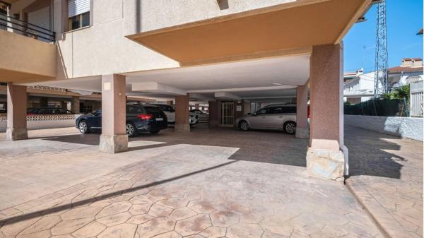 Piso en calle Hellín, 13