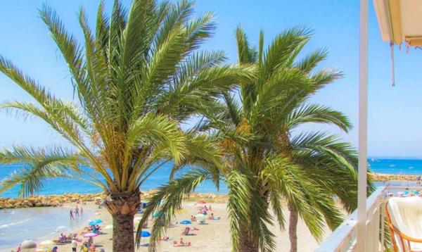 Dúplex en avenida de la Armada Española, 20 a