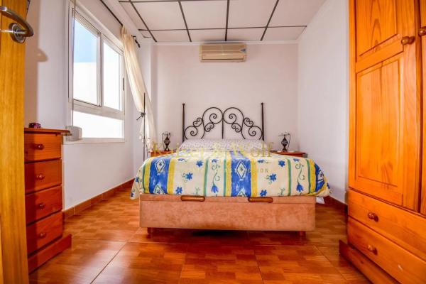 Piso en calle Enrique Pire Solís