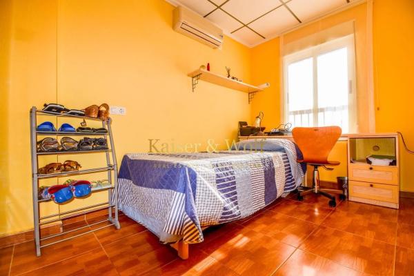 Piso en calle Enrique Pire Solís