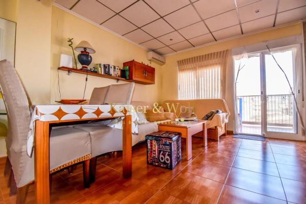 Piso en calle Enrique Pire Solís