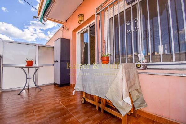 Piso en calle Enrique Pire Solís