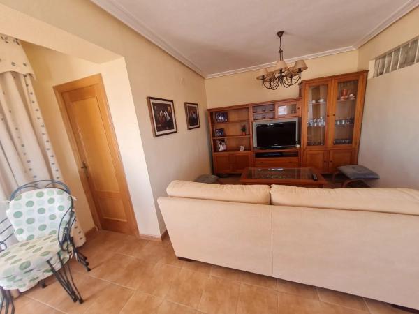 Piso en calle Yecla, 50