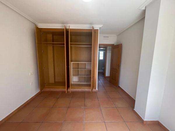 Chalet adosado en calle Gerona