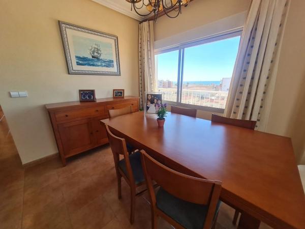 Piso en calle Yecla, 50