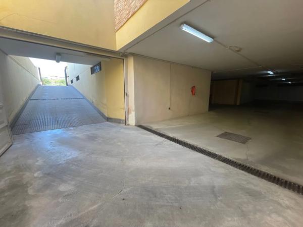 Chalet adosado en calle Gerona