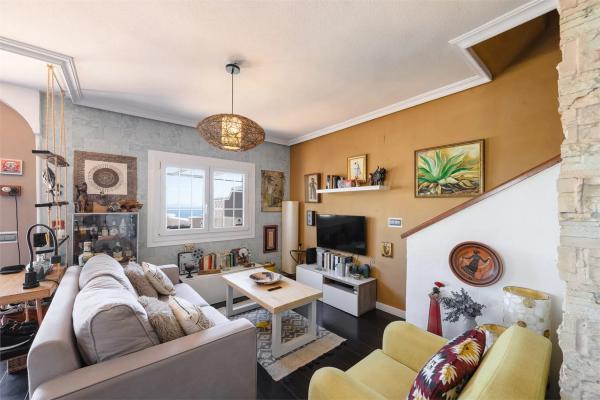 Chalet adosado en calle País Vasco