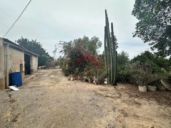 Casa independiente en Partida Torrellano bajo