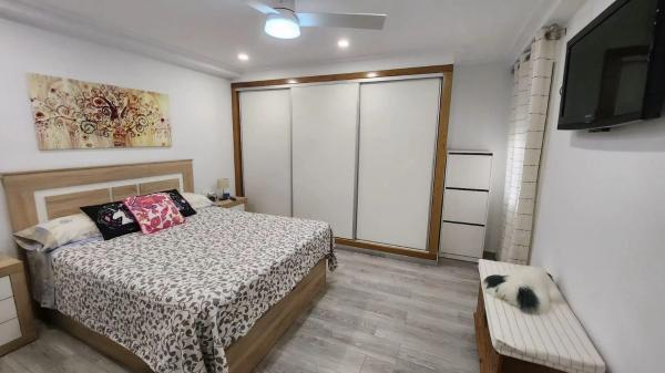 Piso en Barrio Reina Victoria-Miguel Hernández