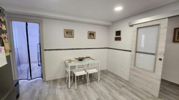 Piso en Barrio Reina Victoria-Miguel Hernández