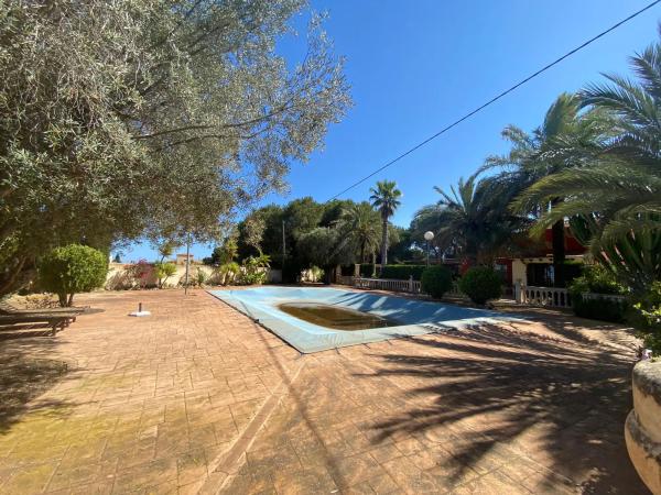 Casa independiente en Partida la Marina, 108