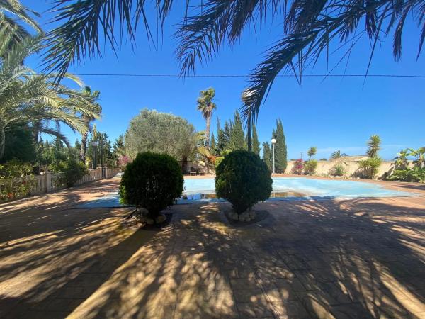 Casa independiente en Partida la Marina, 108