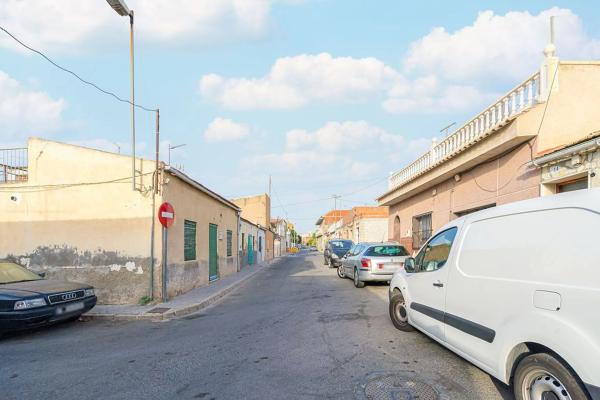 Chalet en calle el Rocio