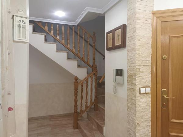 Dúplex en Barrio Carrús Oeste