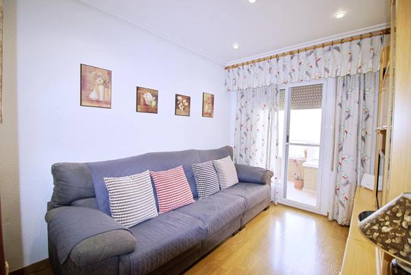 Piso en Barrio Reina Victoria-Miguel Hernández