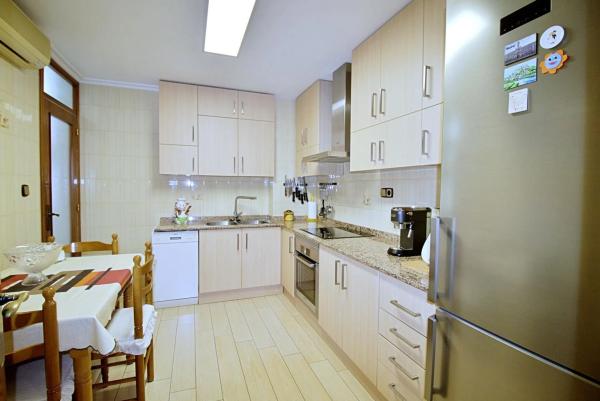 Piso en Barrio Reina Victoria-Miguel Hernández