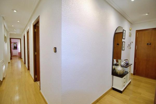 Piso en Barrio Reina Victoria-Miguel Hernández