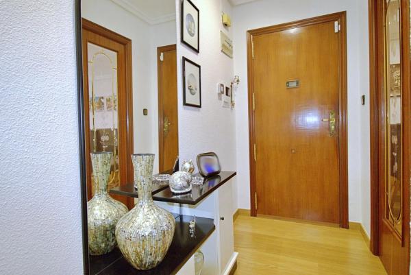 Piso en Barrio Reina Victoria-Miguel Hernández