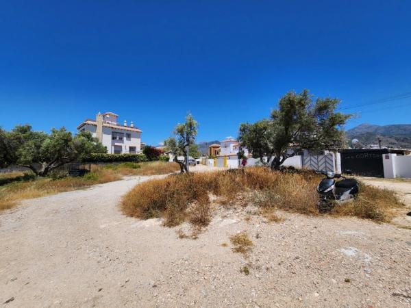 Terreno en Avda Pescia - Ctra de Frigiliana