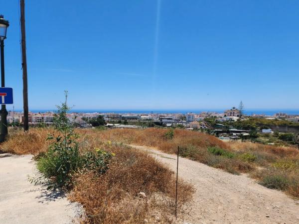 Terreno en Avda Pescia - Ctra de Frigiliana