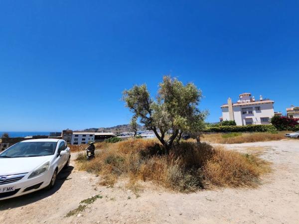 Terreno en Avda Pescia - Ctra de Frigiliana