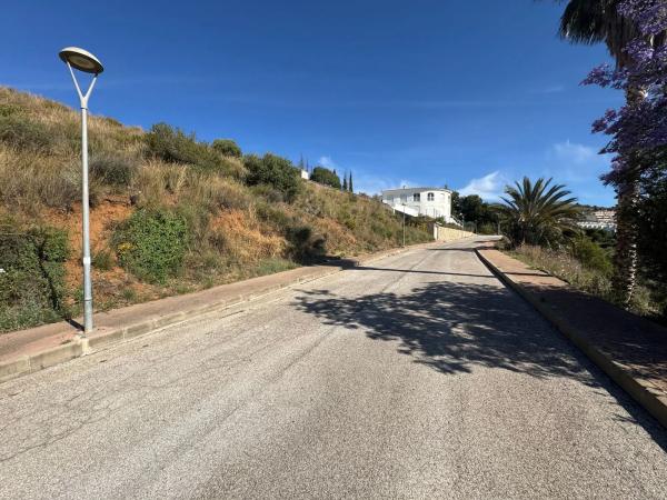 Terreno en calle Bahamas