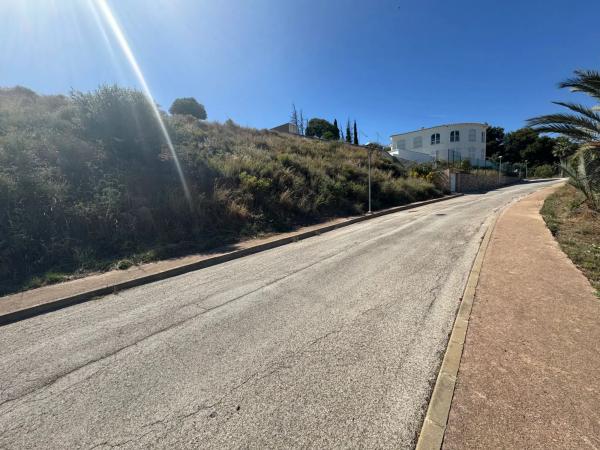 Terreno en calle Bahamas