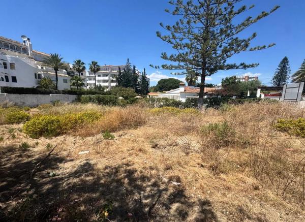 Terreno en calle Tenerife, 402