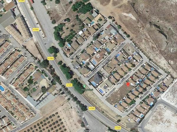 Terreno en calle Los Naranjos s/n