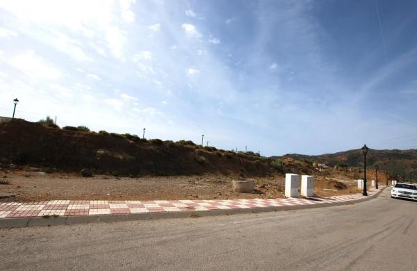 Terreno en camino de Magiaza