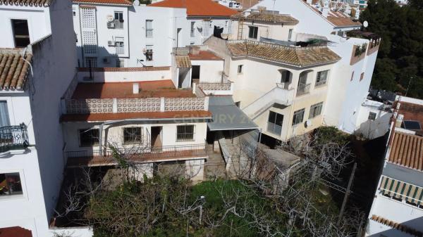 Terreno en calle Pensamiento, 3