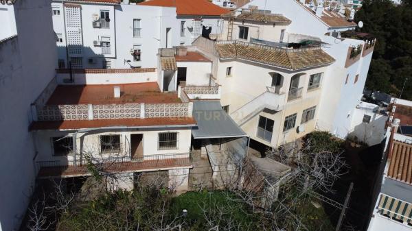 Terreno en calle Pensamiento, 3