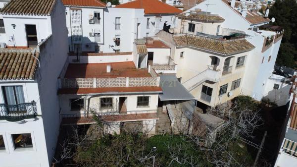 Terreno en calle Pensamiento, 3