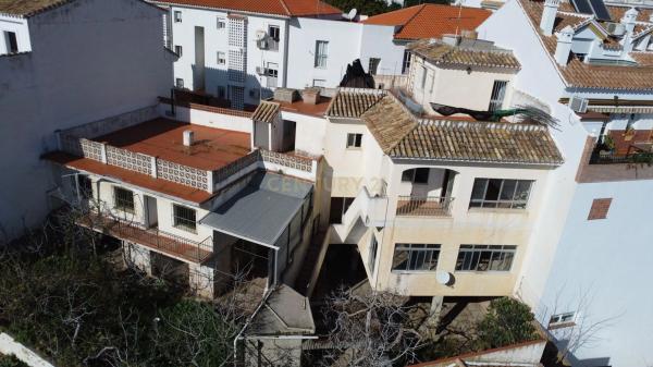 Terreno en calle Pensamiento, 3