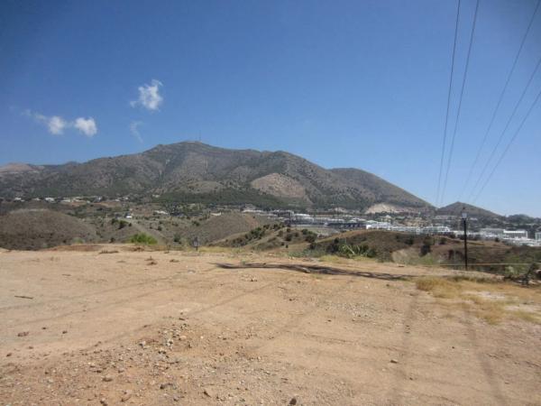 Terreno en calle Jilguero