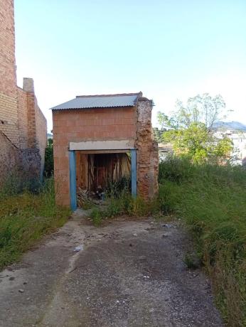 Terreno en plaza San Miguel